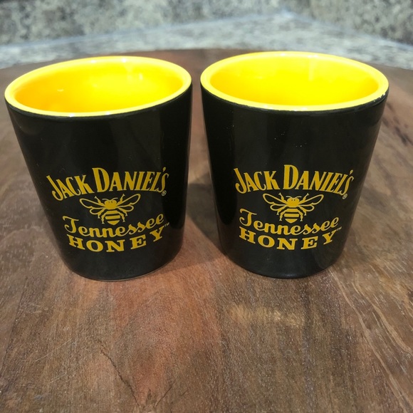 Jack Daniels Other - Jack Daniels shot glass set or 2